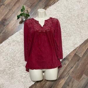 Lucky Brand Medium Red Stonewash Embroidered Eyelet Split V-Neck 3/4 Sleeve Top